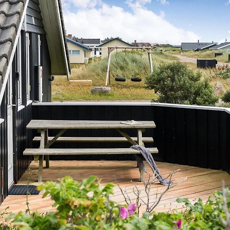 Stunning Home In Hvide Sande With Kitchen Bjerregard Exterior photo